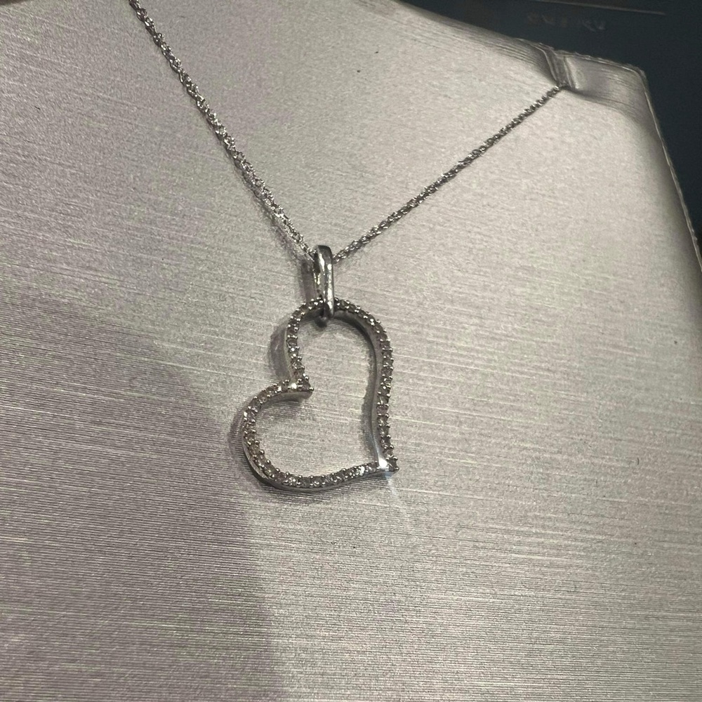 1/10 CT. T.W. Diamond Tilted Heart  in 10K White Gold necklace